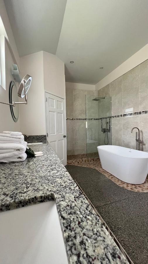 Stonetrail Hotel Arnos Vale Luaran gambar